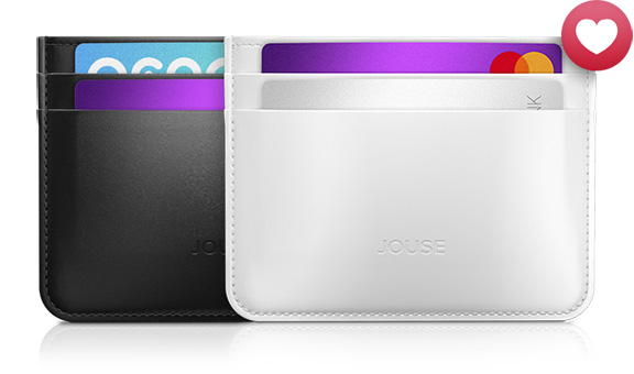 Duas carteiras Jouse com um ícone de coração